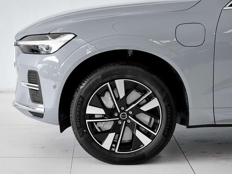 Nuova Volvo XC60 Plus 250 CV (183 kW) 2025 Vapour grey SUV