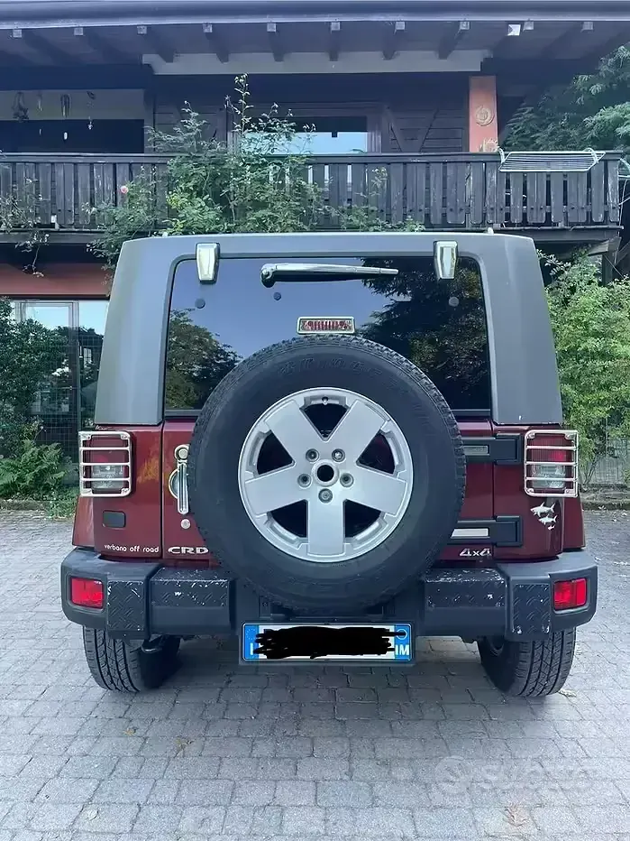 Usata Jeep Wrangler Sahara 177 CV (130 kW) 2007 Rosso SUV