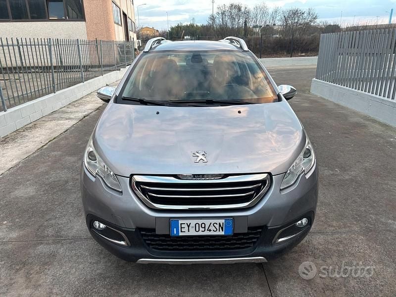 Usata Peugeot 2008 Access 110 CV (80 kW) 2015 Grigio SUV