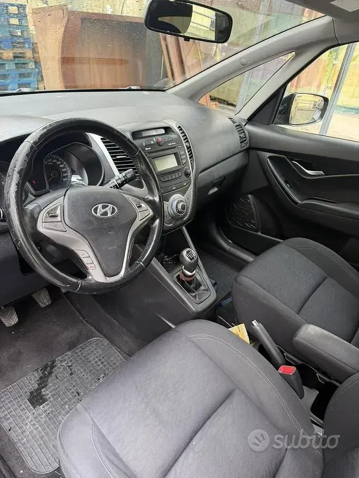 Usata Hyundai ix20 90 CV (66 kW) 2012 Nero Utilitaria