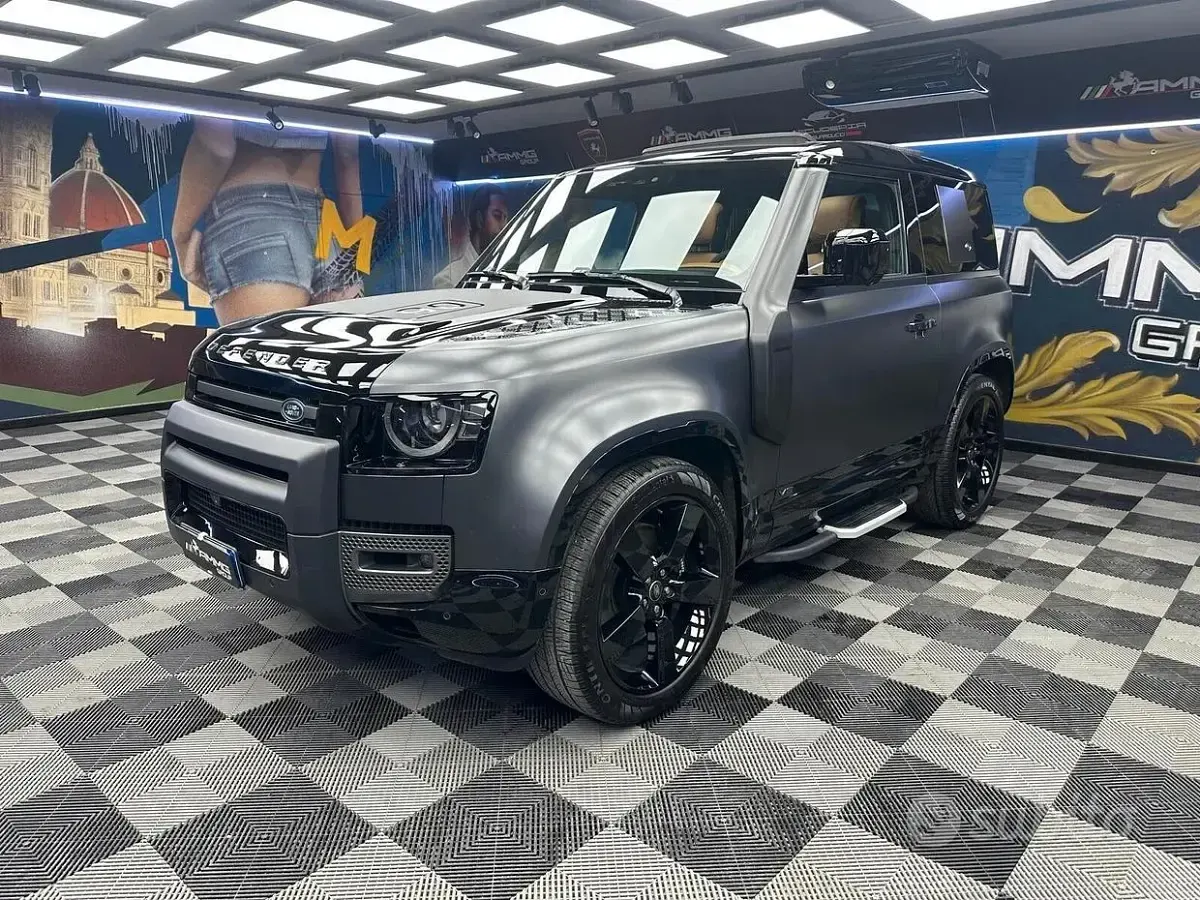Usata Land Rover Defender Carpathian Edition 525 CV (386 kW) 2024 SUV