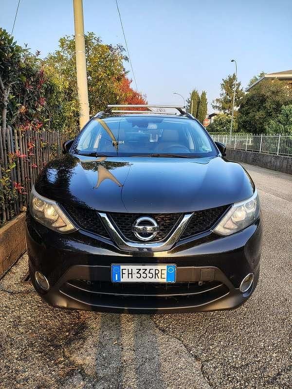 Usata Nissan Qashqai Tekna 131 CV (96 kW) 2017 Nero SUV