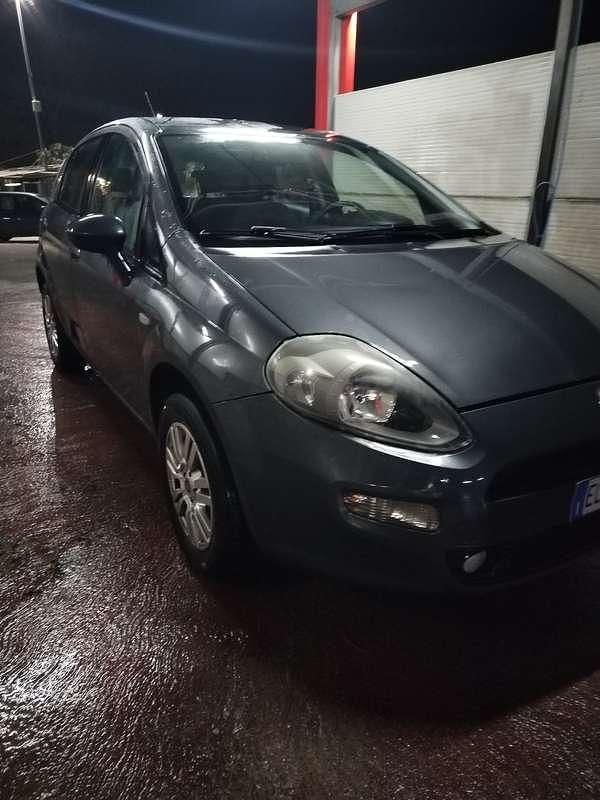 Usata Fiat Grande Punto 77 CV (56 kW) 2012 Utilitaria