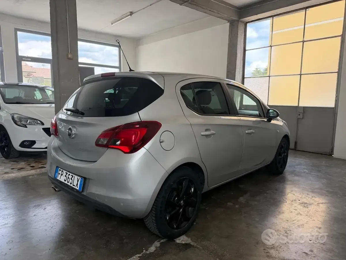 Usata Opel Corsa 75 CV (55 kW) 2018 Grigio Utilitaria