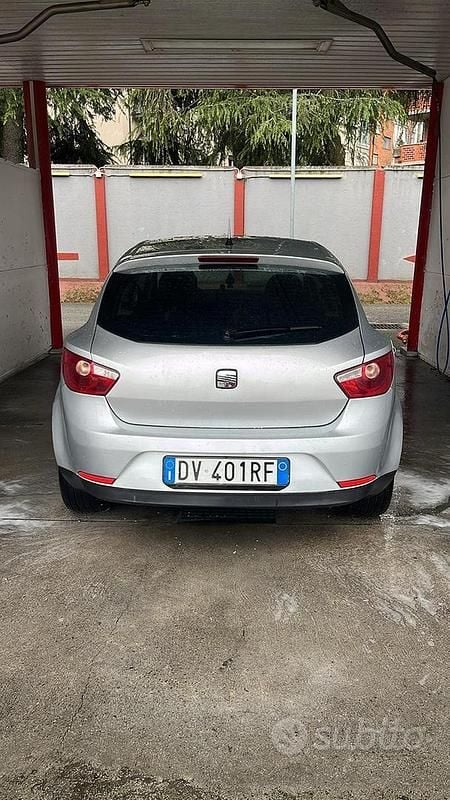 Usata Seat Ibiza 69 CV (50 kW) 2009 Grigio Coupé