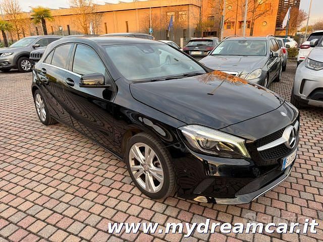 Usata Mercedes A200 Premium 136 CV (100 kW) 2017 Nero Berlina