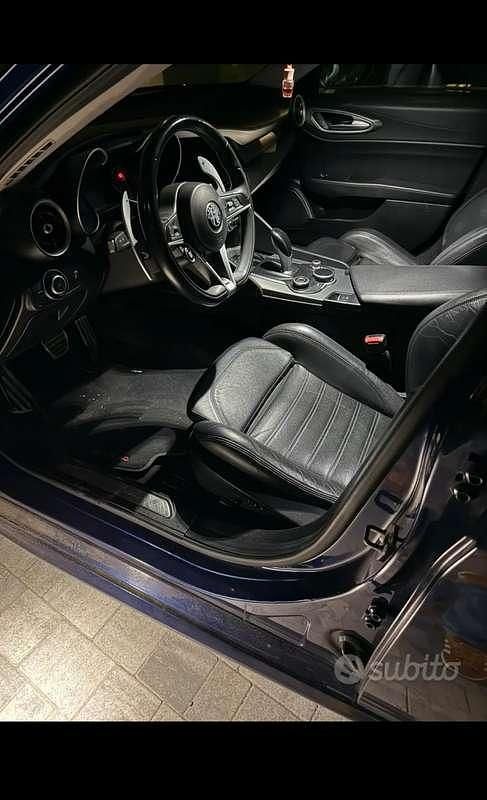 Usata Alfa Romeo Giulia Veloce 211 CV (155 kW) 2017 Berlina