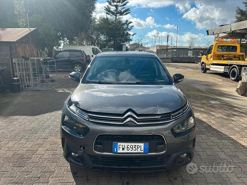Usata Citroën C4 Cactus 92 CV (67 kW) 2019 Grigio Utilitaria