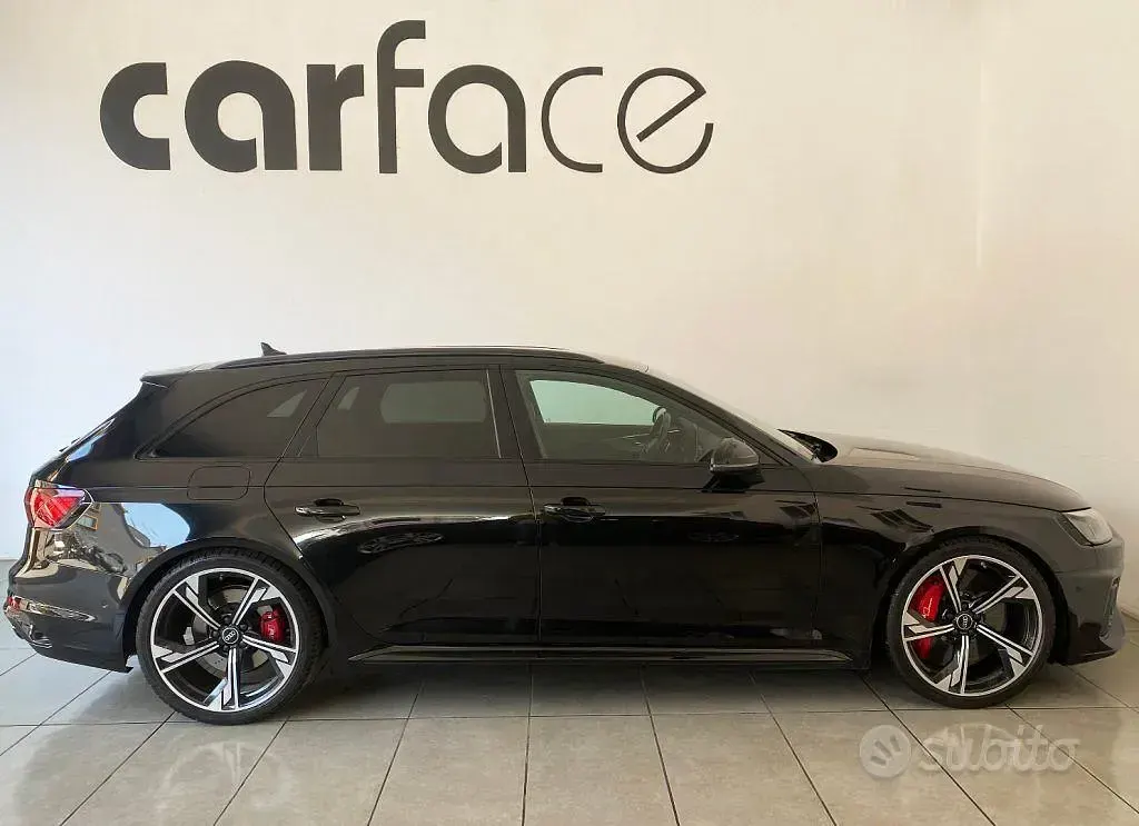 Usata Audi RS4 Ambiente 450 CV (330 kW) 2022 Nero Station wagon