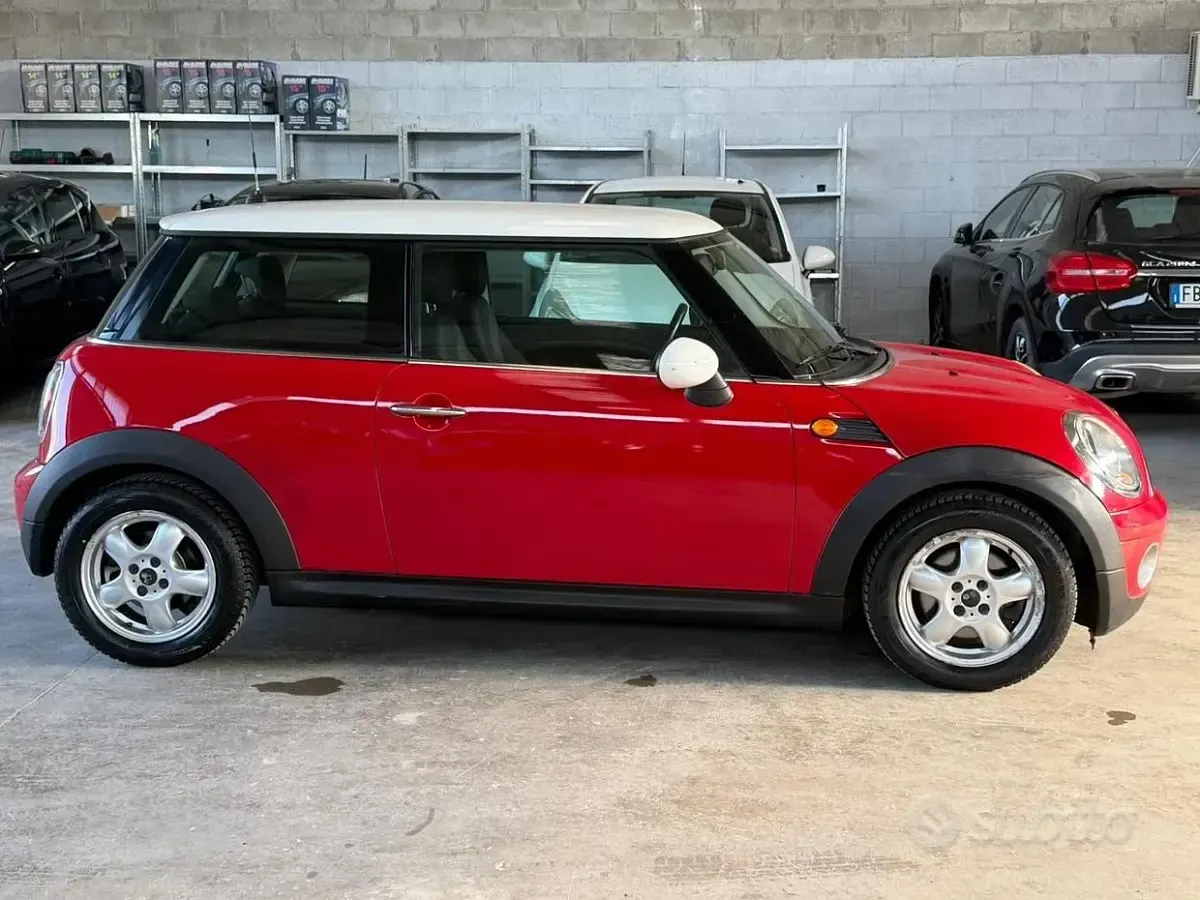 Usata Mini Cooper Chili 120 CV (88 kW) 2008 Rosso Utilitaria