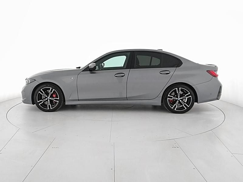 Begagnad BMW 320e M Sport 190 HK (139 kW) 2025 Grå Sedan