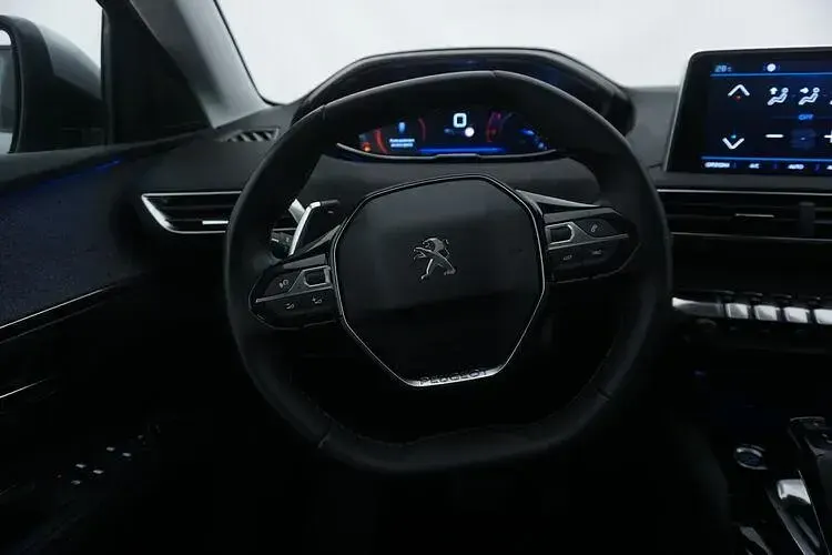 Usata Peugeot 5008 Allure 131 CV (96 kW) 2020 Argento SUV