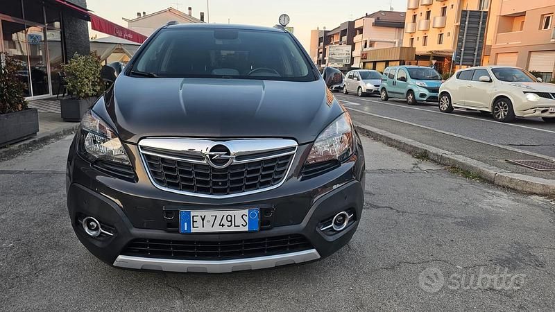 Usata Opel Mokka 140 CV (102 kW) 2015 Grigio SUV