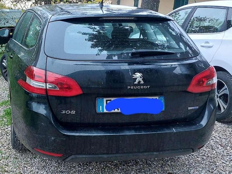 Usata Peugeot 308 SW Active 99 CV (72 kW) 2015 Station wagon