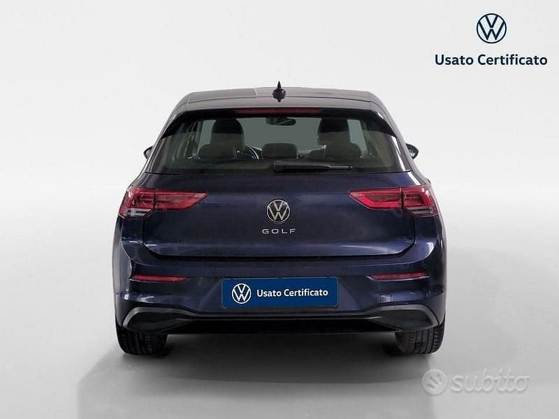 Usata VW Golf VIII Life 116 CV (85 kW) 2021 Berlina