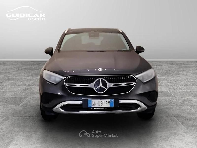 Usata Mercedes GLC220 Advanced Plus 197 CV (144 kW) 2023 Graphite grey metallic SUV