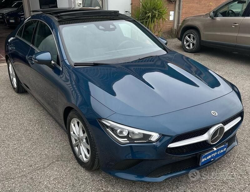 Usata Mercedes CLA200 150 CV (110 kW) 2021 Blu Berlina