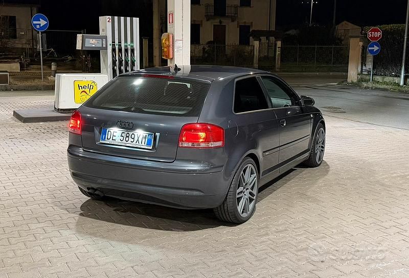 Usata Audi A3 S-Line 140 CV (102 kW) 2006 Grigio Utilitaria