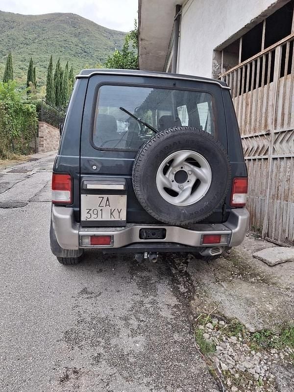 Verde Usata 1998 Hyundai Galloper SUV | 6000 € (Buon prezzo) - Immagine 1/4