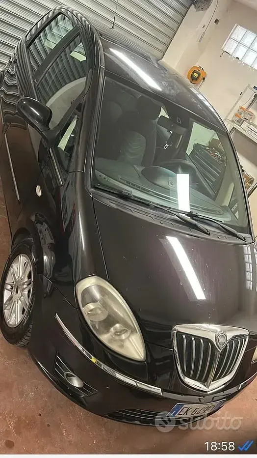 Usata Lancia Musa 95 CV (69 kW) 2011 Monovolume