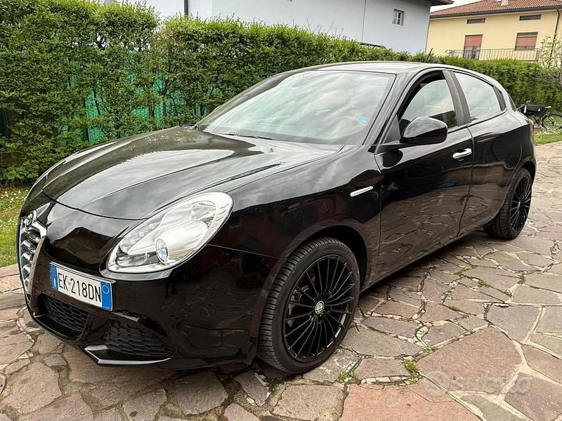 Usata Alfa Romeo Giulietta 105 CV (77 kW) 2011 Utilitaria