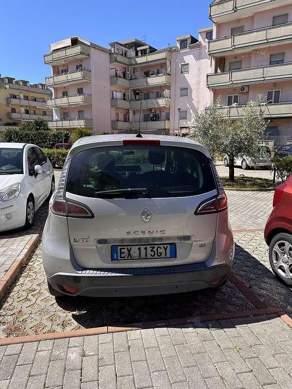Usata Renault Scénic III 110 CV (80 kW) 2014 Monovolume