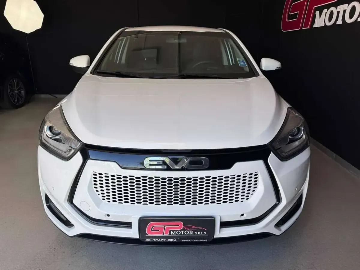 Usata EVO Evo 3 107 CV (78 kW) 2023 Bianco SUV