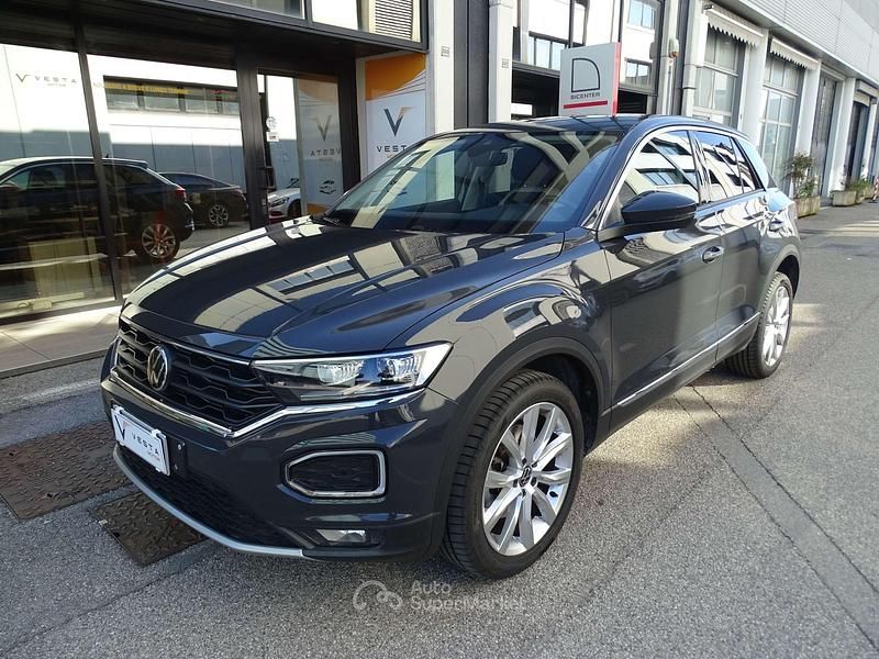 Usata VW T-Roc Style 150 CV (110 kW) 2022 Grigio SUV