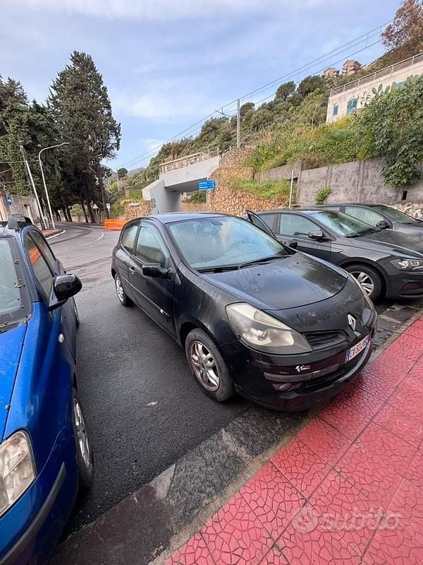 Usata Renault Clio III 70 CV (51 kW) 2005
