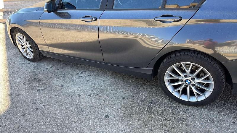 Usata BMW 118 143 CV (105 kW) 2014 Grigio Utilitaria