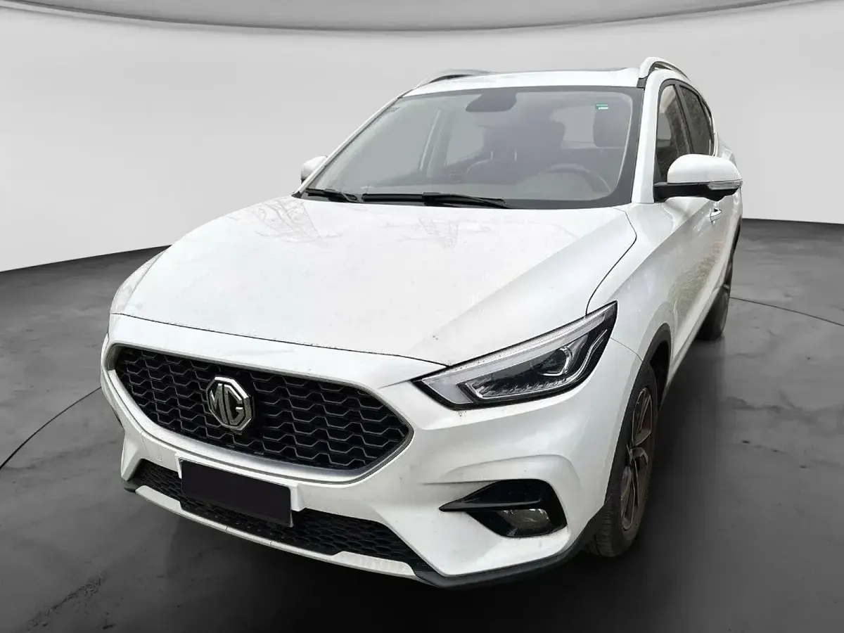 Usata MG ZS Luxury 111 CV (81 kW) 2023 Bianco SUV