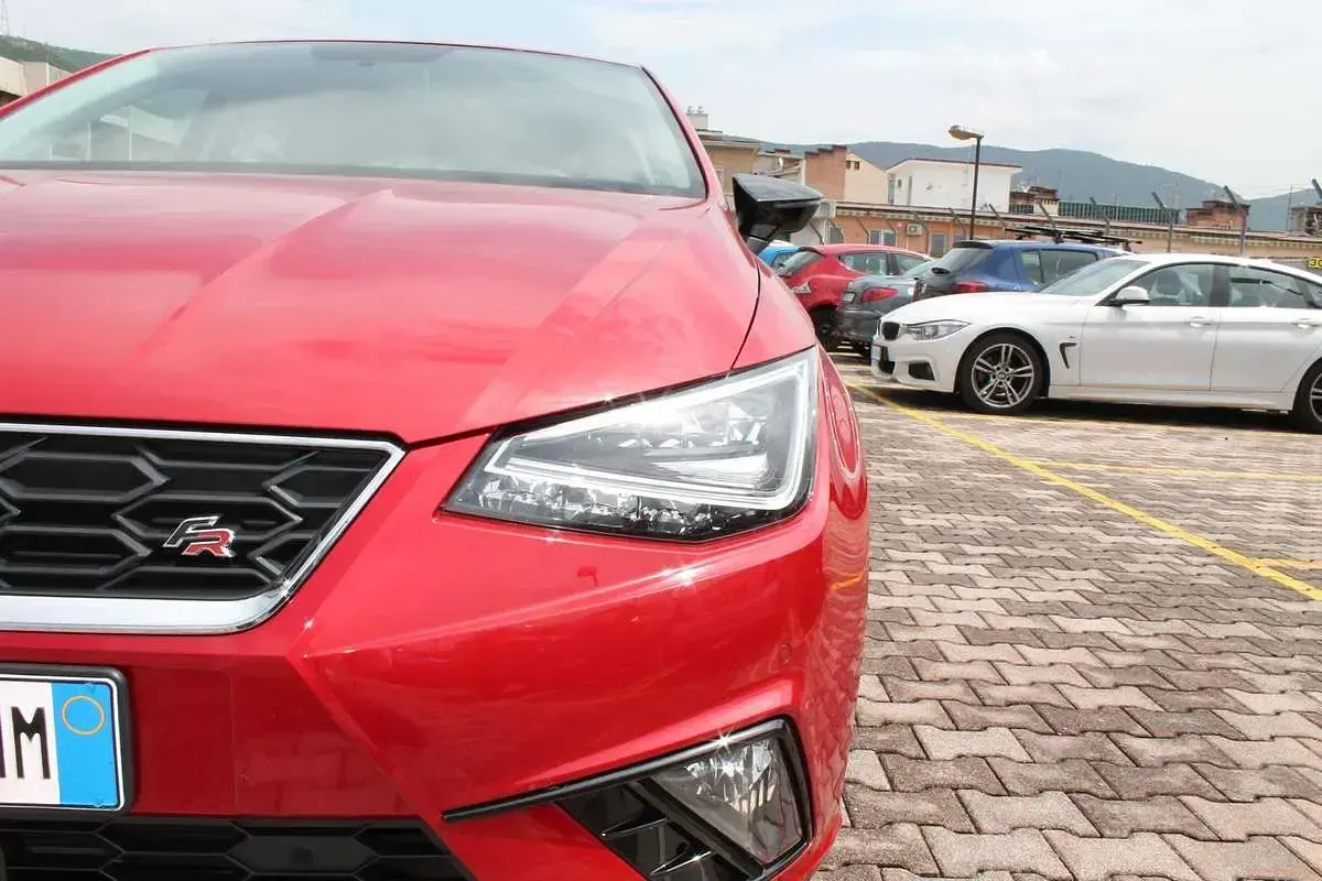 Usata Seat Ibiza FR 95 CV (69 kW) 2018 Rosso Utilitaria