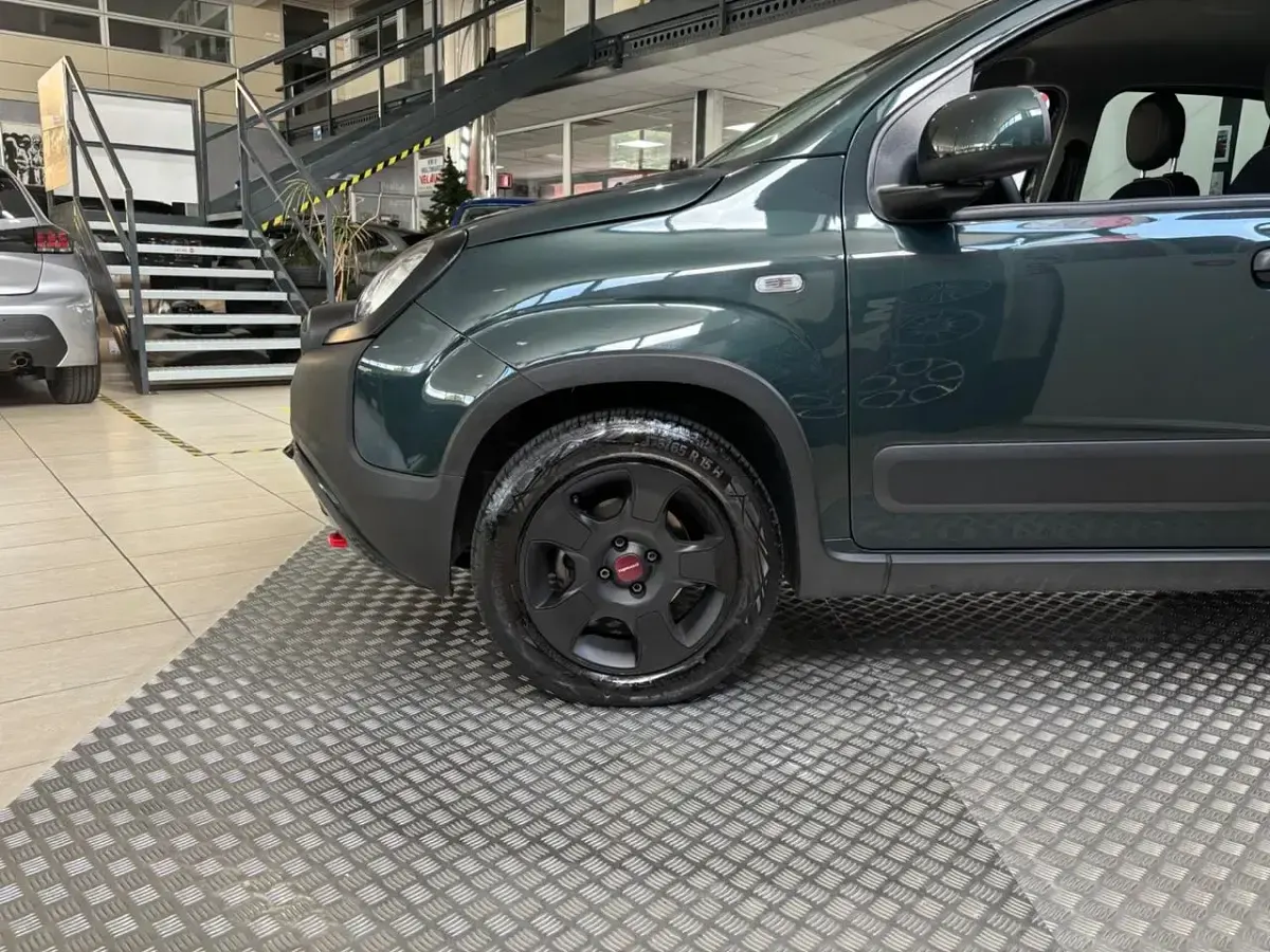 Usata Fiat Panda Cross Cross 71 CV (52 kW) 2024 Verde Utilitaria