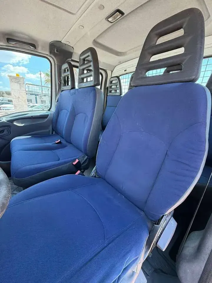 Usata Iveco Daily 116 CV (85 kW) 2006 Bianco Furgone