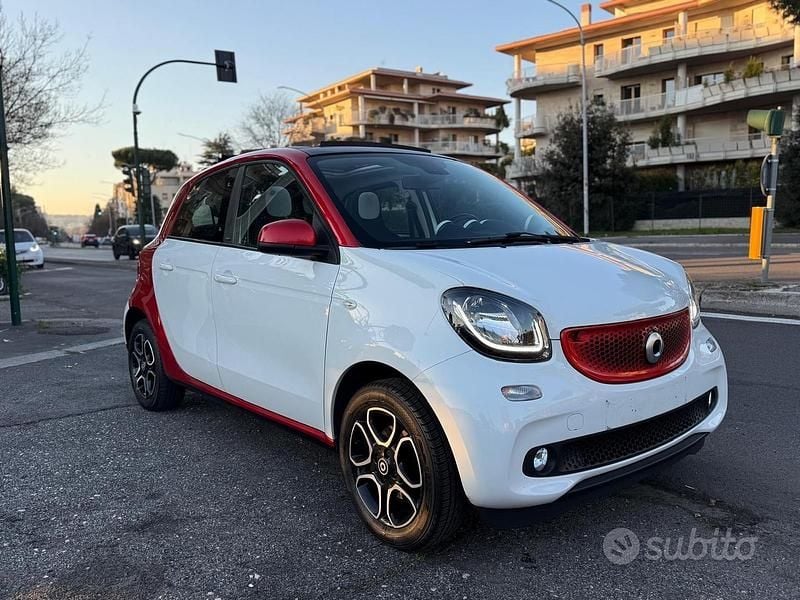 Usata Smart ForFour Passion 2019 Bianco Utilitaria