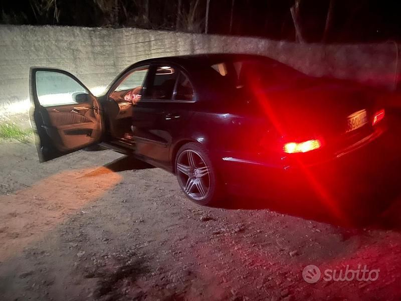 Usata Mercedes E270 2002 Nero Berlina