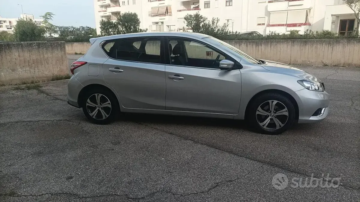 Usata Nissan Pulsar N-Connecta 110 CV (80 kW) 2017 Grigio Utilitaria