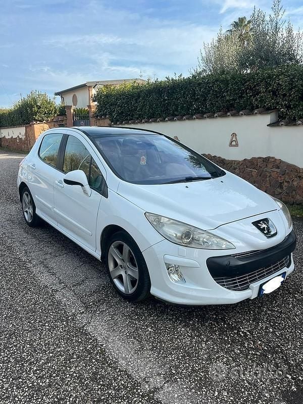 Bianco Usata 2011 Peugeot 308 Due volumi | 1990 € (Super prezzo) - Immagine 1/4