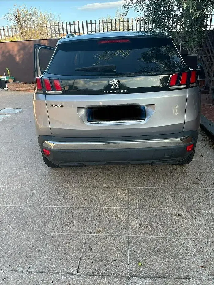 Usata Peugeot 3008 Allure 2017 Grigio SUV