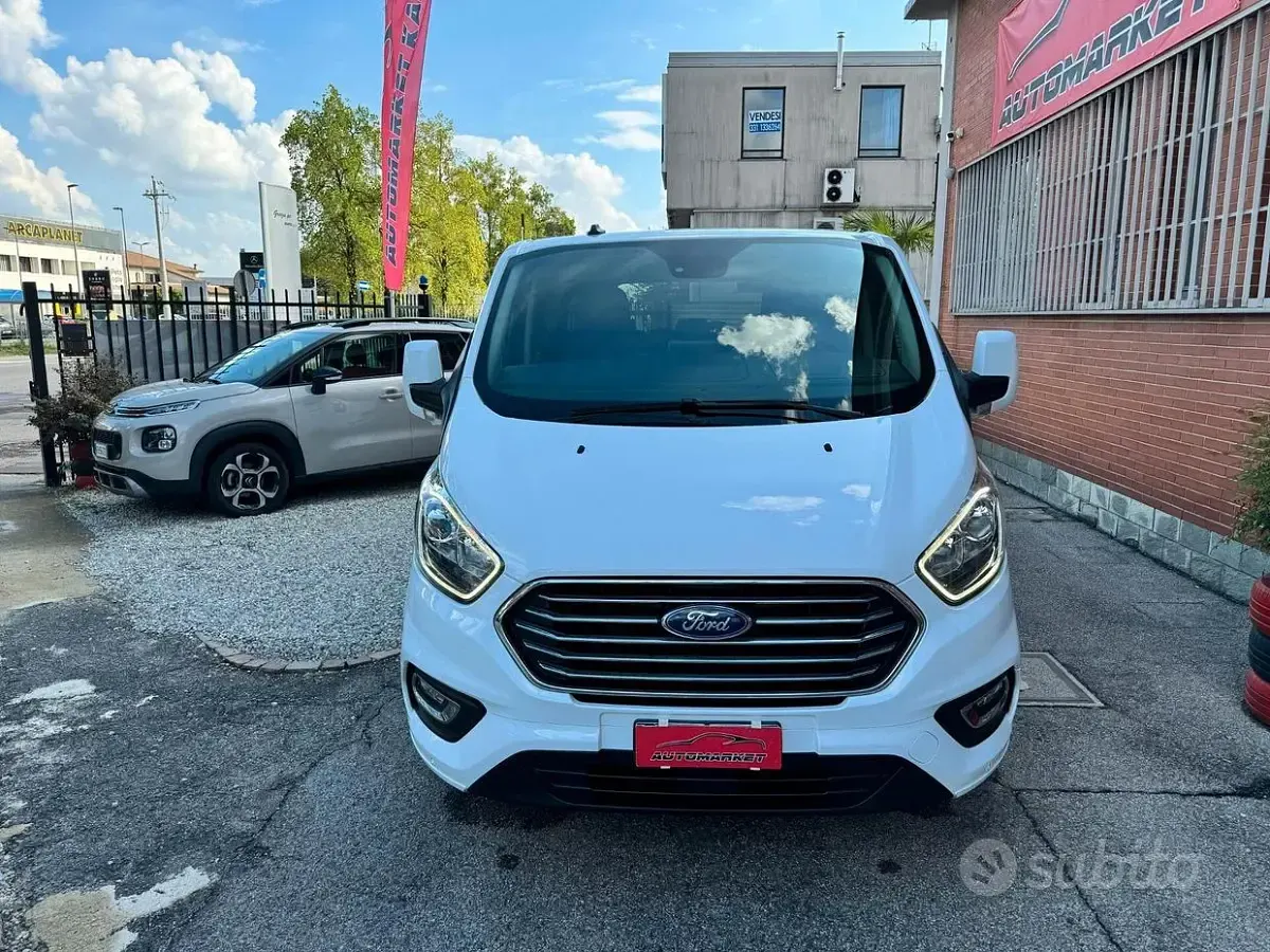 Occasion Ford Tourneo Titanium 131 ch (96 kW) 2020 Blanc Monospace