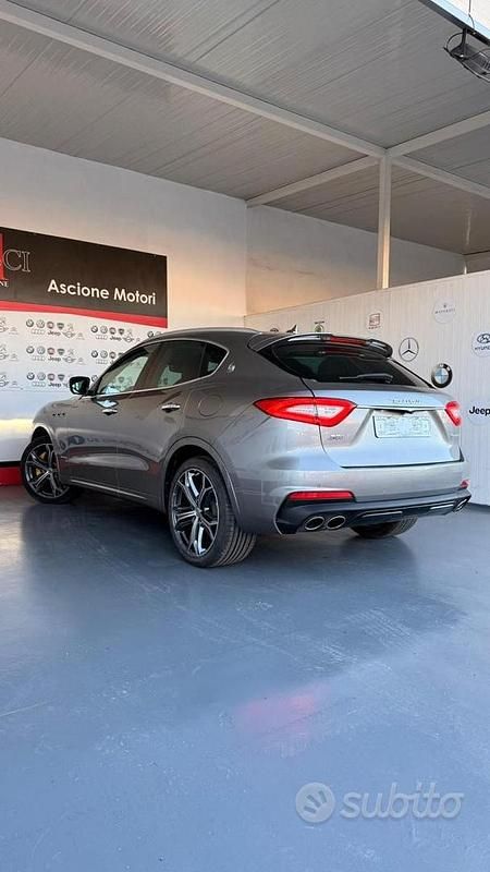 Begagnad Maserati Levante 430 HK (316 kW) 2019 Grå SUV