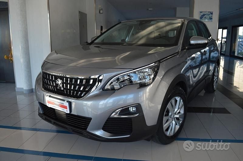 Usata Peugeot 3008 Business-Line 130 CV (95 kW) 2019 Grigio SUV