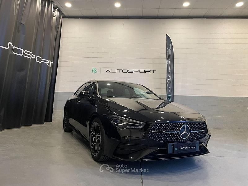 Nero Usata 2024 Mercedes CLA180 AMG Line Premium Berlina | 32.900 € (Super prezzo) - Immagine 1/4