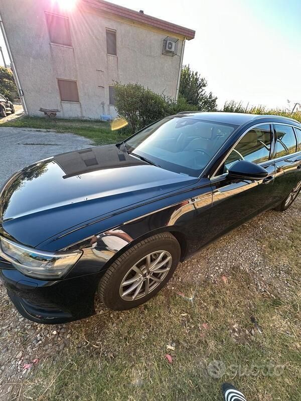 Usata Audi A6 Business 204 CV (150 kW) 2019 Blu/azzurro Station wagon