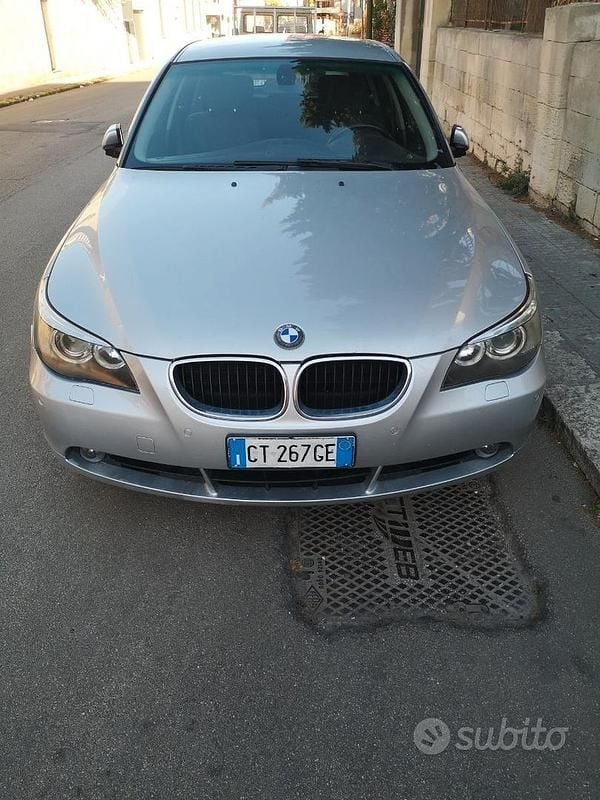 Usata BMW 530 231 CV (169 kW) 2005 Grigio Station wagon