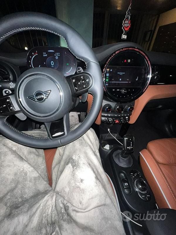 Usata Mini John Cooper Works 231 CV (169 kW) 2024 Nero Utilitaria