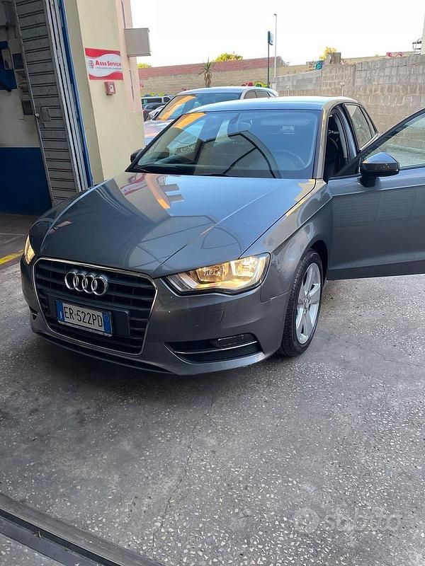 Usata Audi A3 Ambition 105 CV (77 kW) 2013 Grigio Berlina