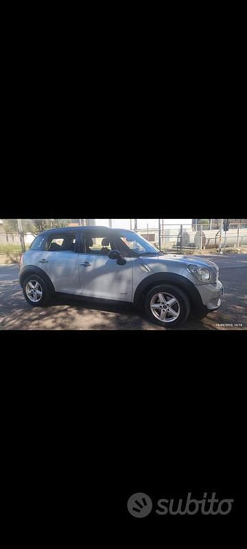 Usata Mini Countryman 111 CV (81 kW) 2011 Grigio SUV