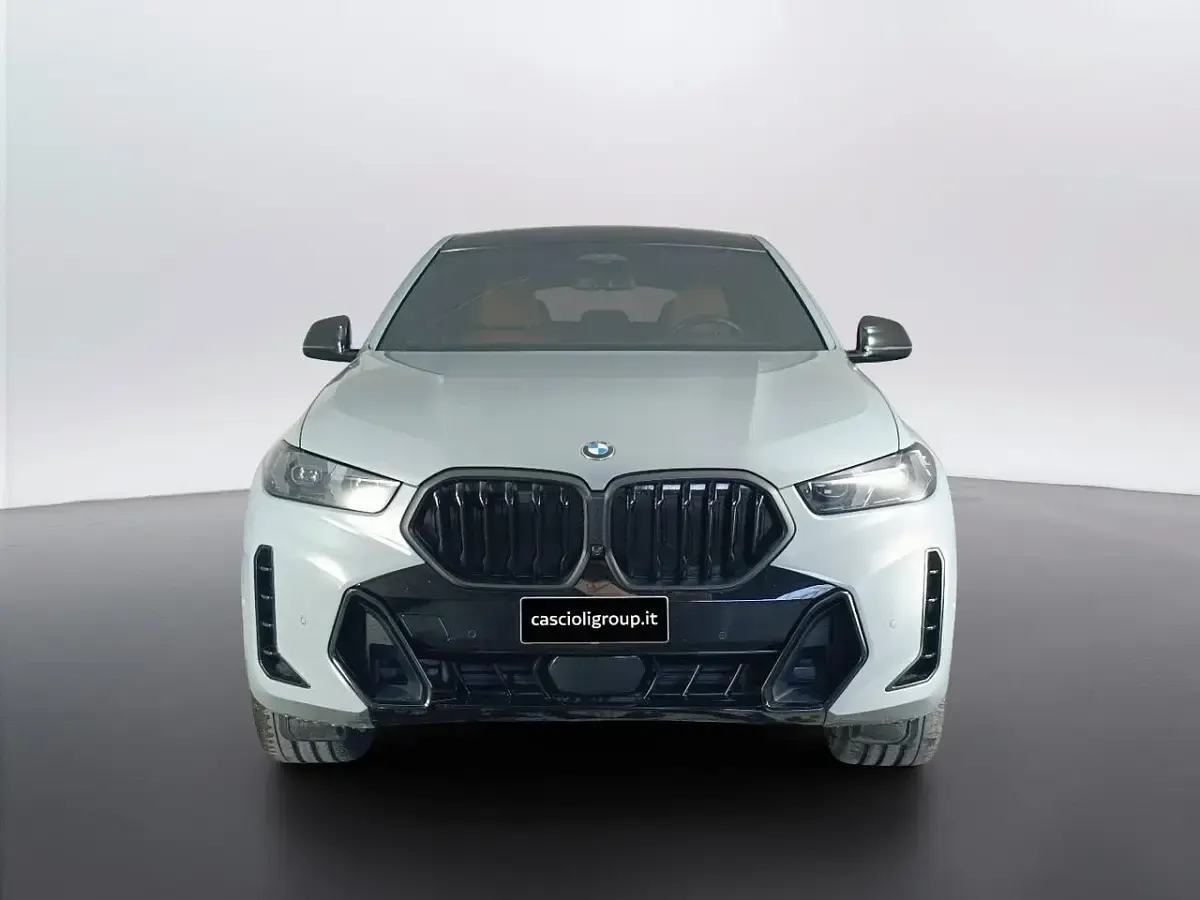 Usata BMW X6 M Sport 286 CV (210 kW) 2024 Grigio SUV
