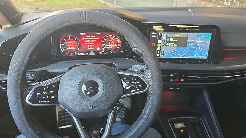 Usata VW Golf VII R-line 150 CV (110 kW) 2021 Utilitaria